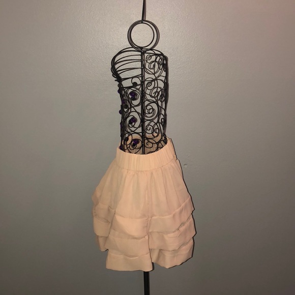 🎁3 tier skirt size Large🎁 - Picture 2 of 4